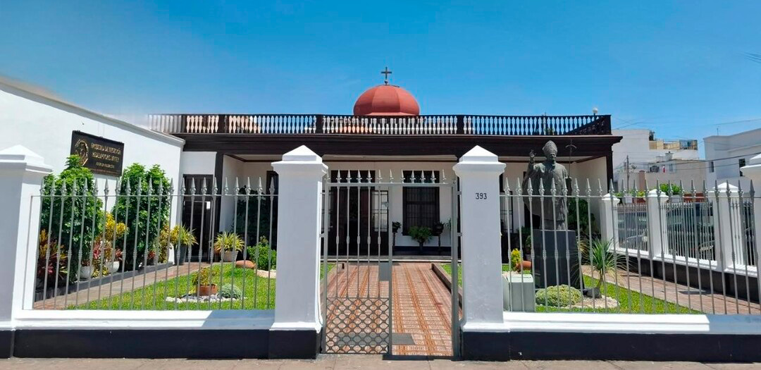 Foto del Frontis de la Facultad de Teología